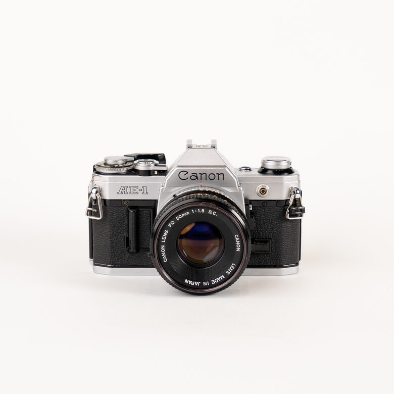 Canon AE-1 SILVER + 50mm f/1.8 S.C.