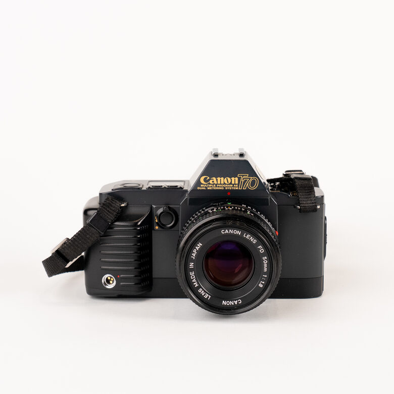 Canon T70 + 50mm f/1.8