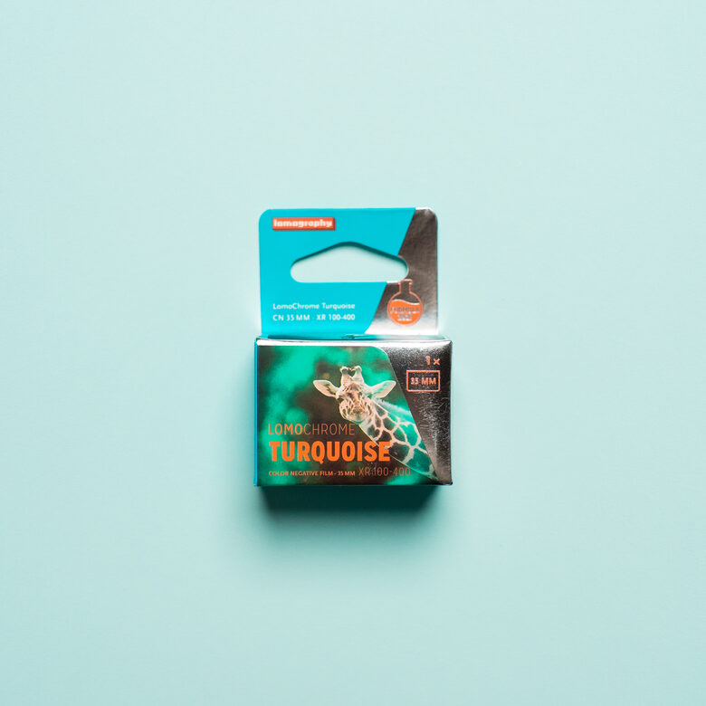 35mm krāsainā filmiņa LOMOCHROME TURQUOISE 100-400/36