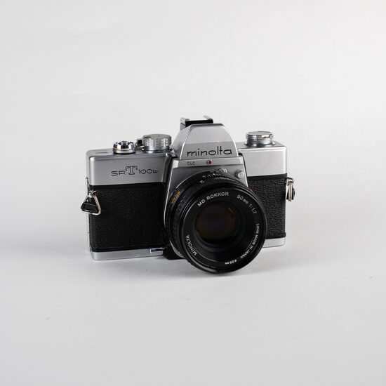 MINOLTA SR-T 100b + 50mm f/1.7