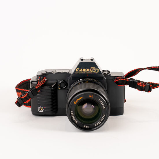 Canon T70 + 35-70mm f/3.5-4.5
