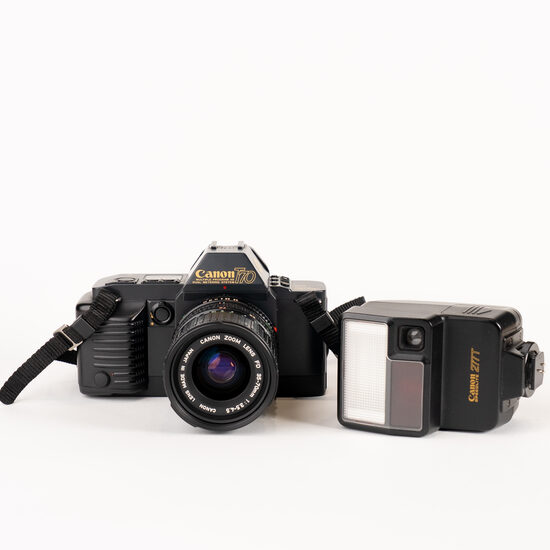 Canon T70 + 35-70mm f/3.5-4.5