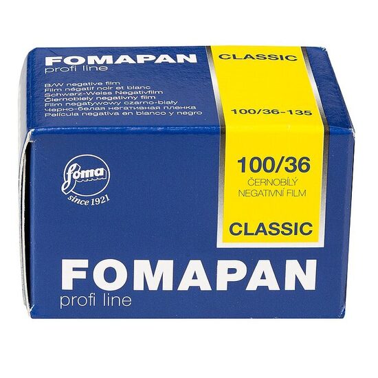 35mm melnbaltā filmiņa FOMA Fomapan 100/36